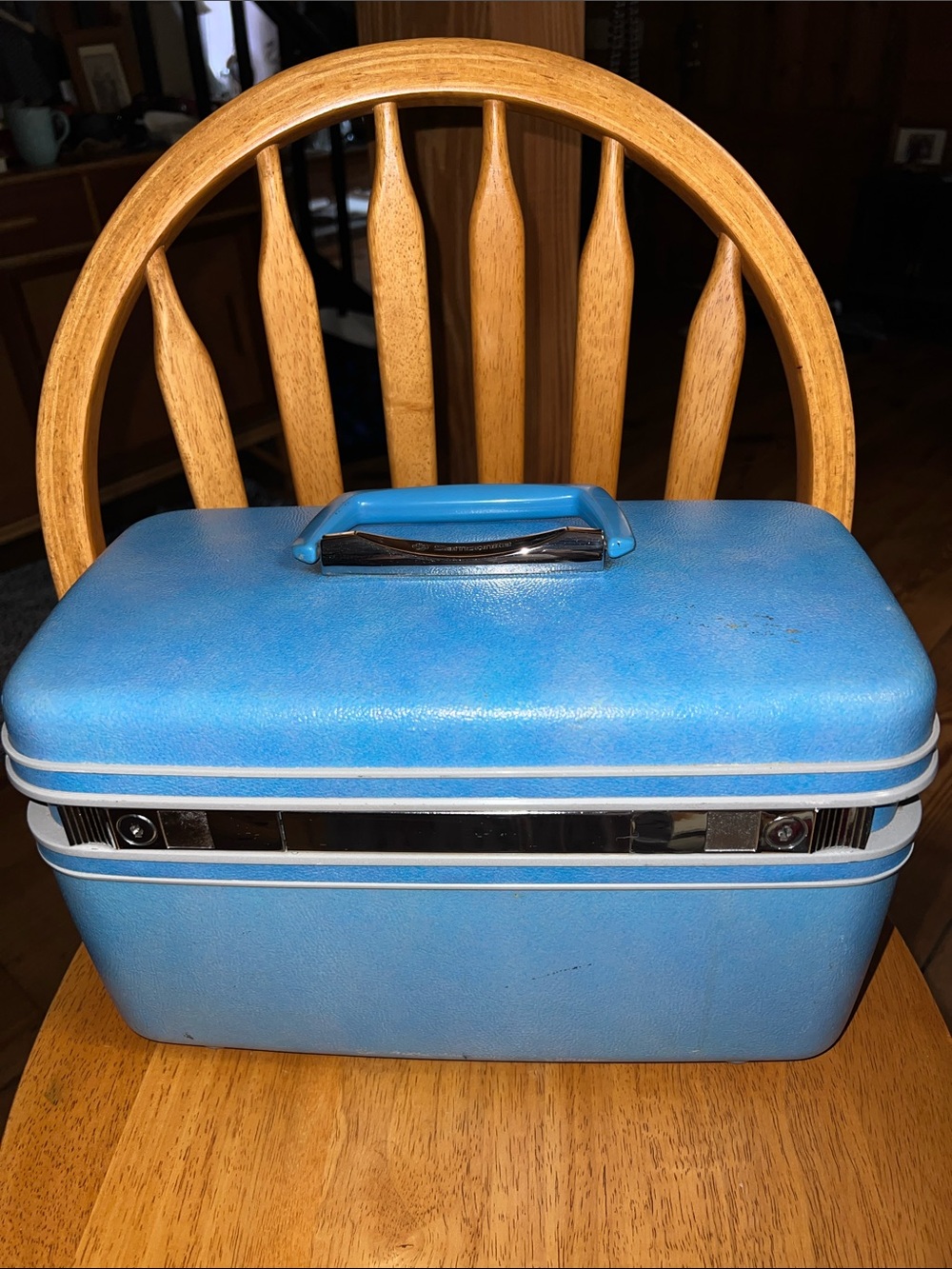 Vintage Samsonite 70’s  Blue Hard-Sided Train Travel Case Cosmetic Case